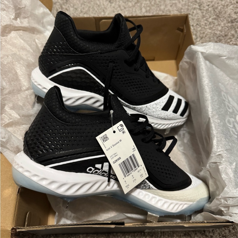 Adidas Icon V Bounce W softball metal cleats NIB -10.5